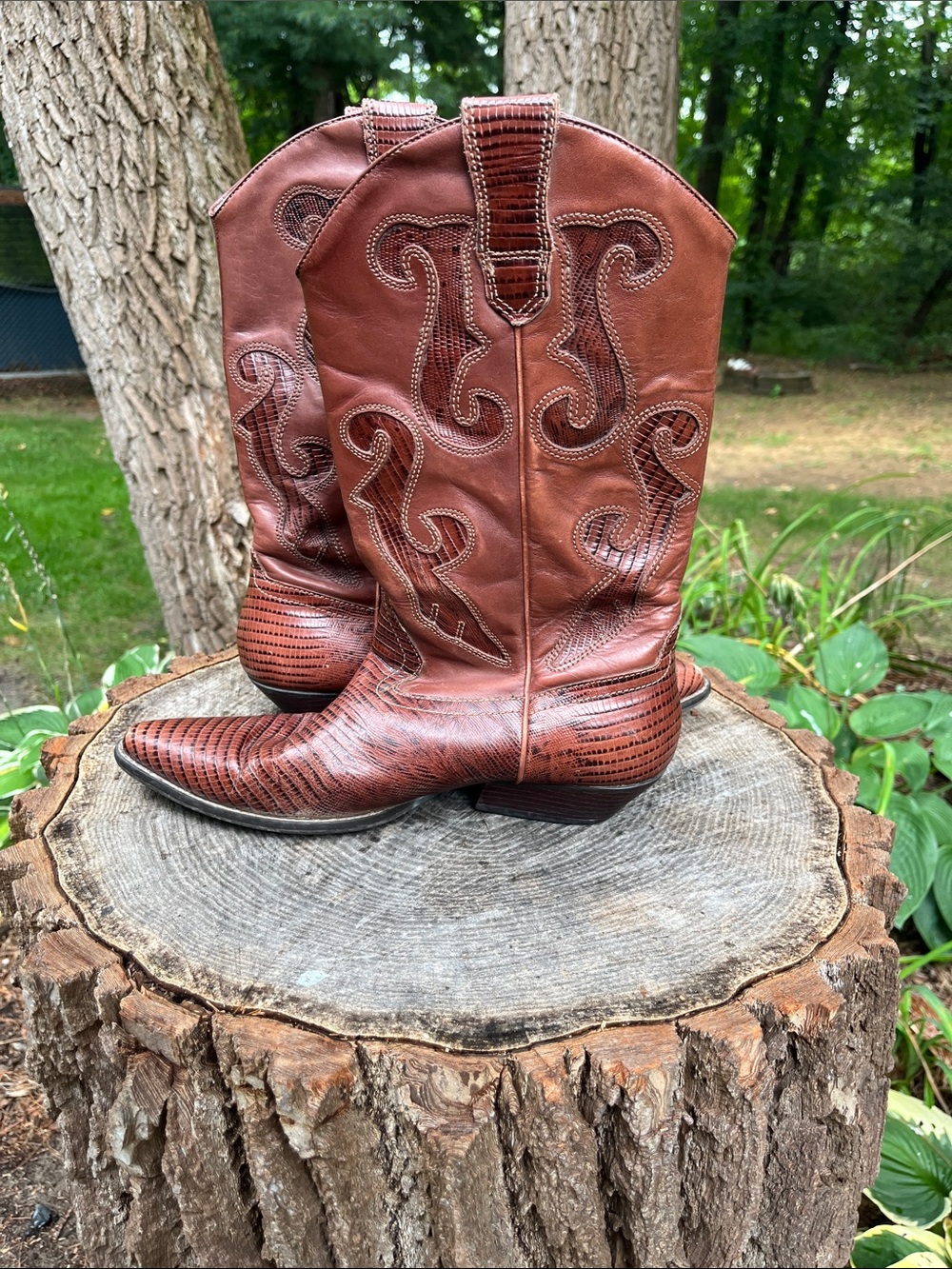 Nine West women’s Western Brown Leather Cowboy Boots with Embossed Stitching - Picture 5 of 11
